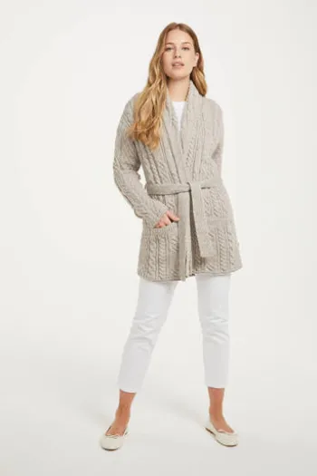 ARAN Strickjacke beige in supersofter Merinowolle