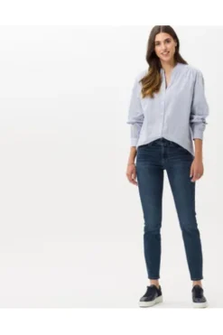 BRAX Style Ana used regular blue