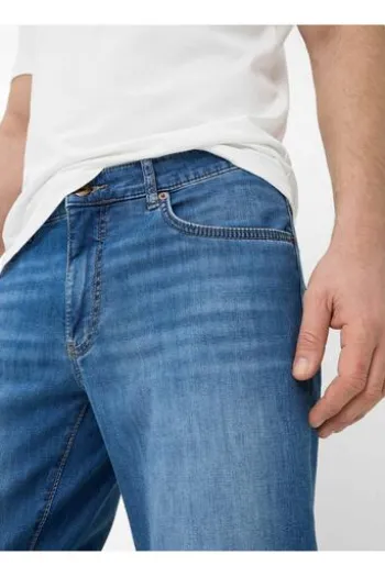 BRAX Ultra Light Jeans Cadiz sky blue Straight Fit