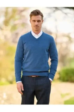 WELLINGTON OF BILMORE Lambswool V-Ausschnitt Pullover Jack denim blue